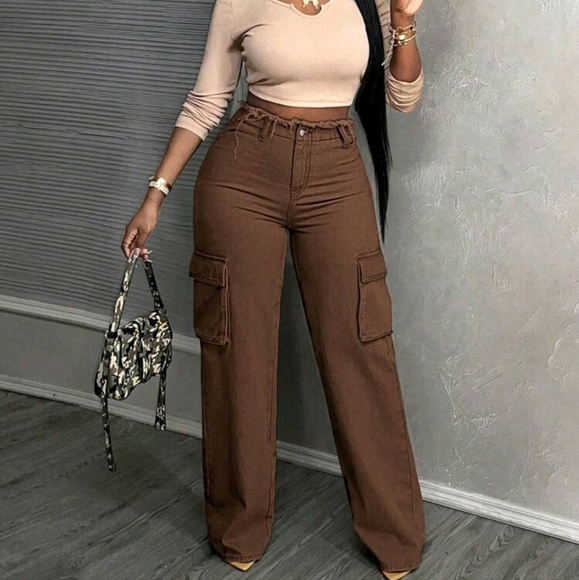 Women's Solid Color Front Button Pocket Raw Hem Casual Mid-Rise Straight Leg Jea - Picture 6 of 6